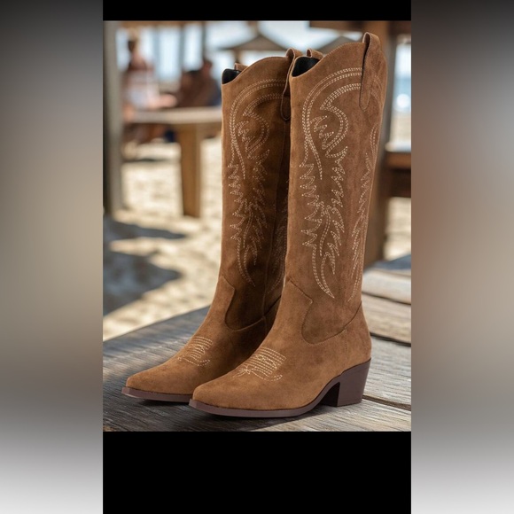 CowboyBrown Suede Western Boots - Picture 4 of 7